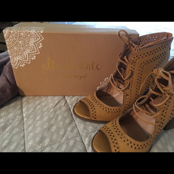 Altar’d State Heels - Picture 5 of 5